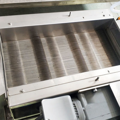 comprare Macchina d'asciugamento di acciaio inossidabile del fango del sistema su ordinazione del disidratatore online manufacture